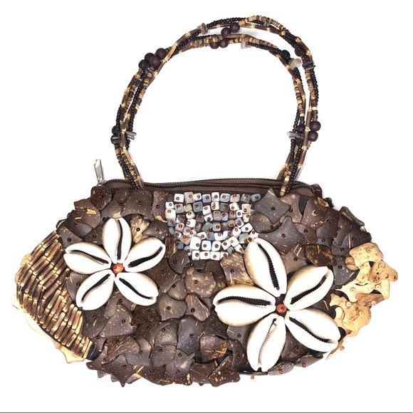 SEASHELL BEADED CLUTCH - Picture 3 of 5